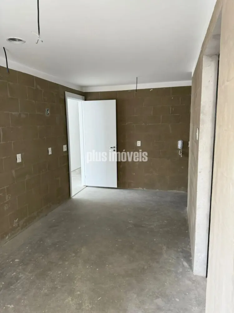 Apartamento, 3 quartos, 152 m² - Foto 2