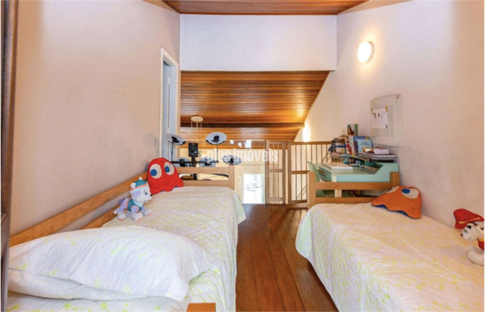 Casa à venda com 3 quartos, 150m² - Foto 2