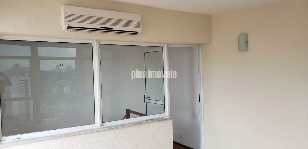 Apartamento à venda com 2 quartos, 160m² - Foto 1