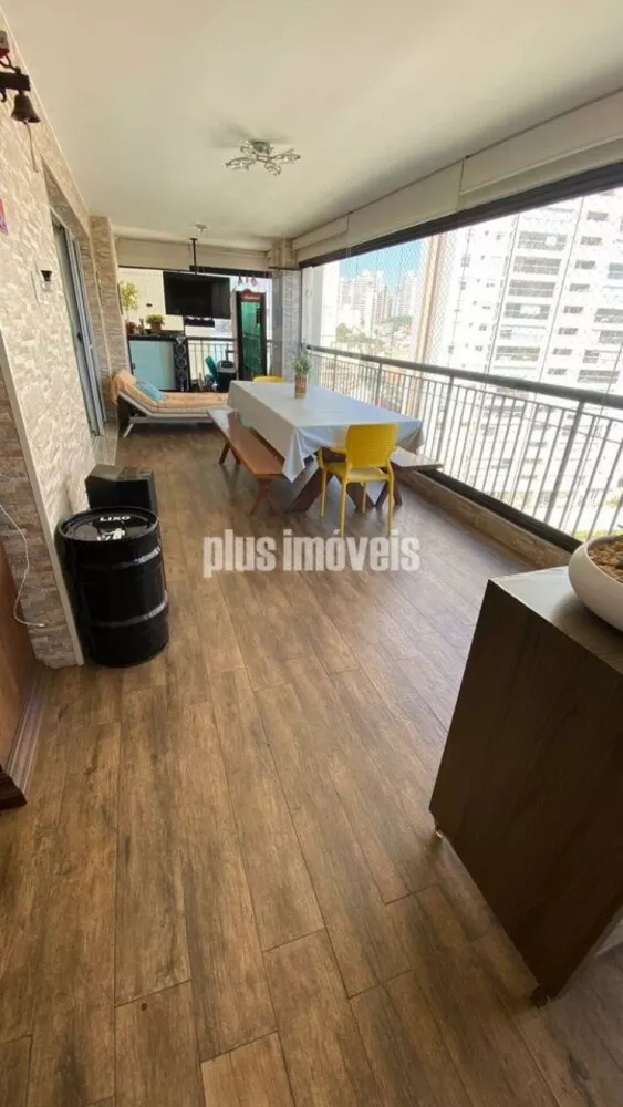 Apartamento à venda com 3 quartos, 193m² - Foto 2