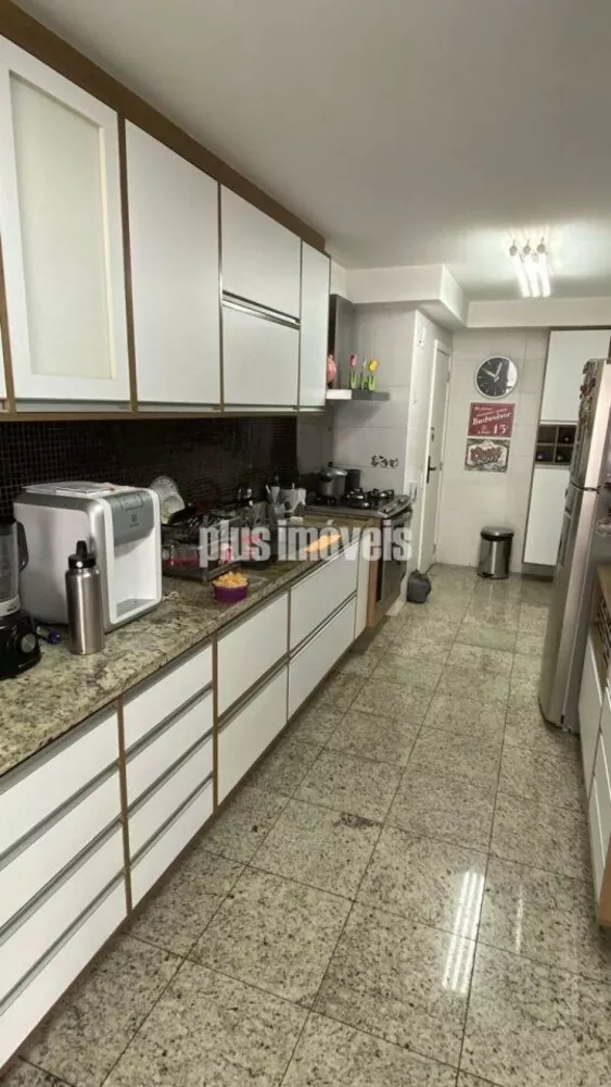 Apartamento à venda com 3 quartos, 193m² - Foto 6