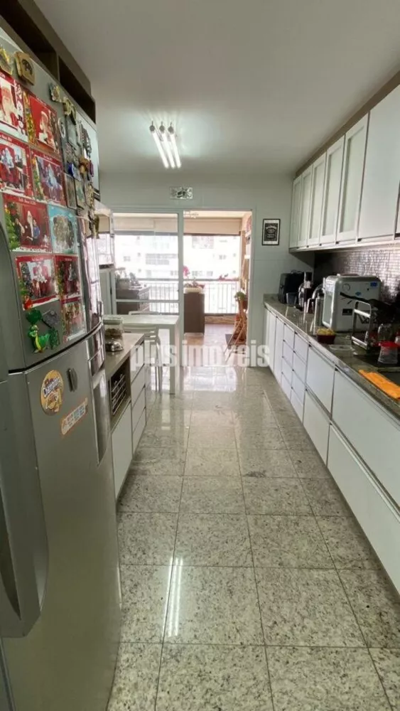 Apartamento à venda com 3 quartos, 193m² - Foto 7