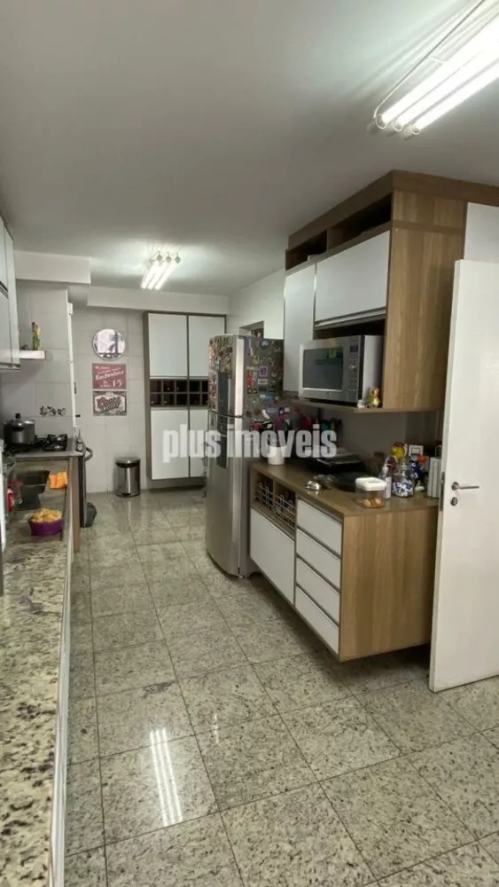 Apartamento à venda com 3 quartos, 193m² - Foto 5