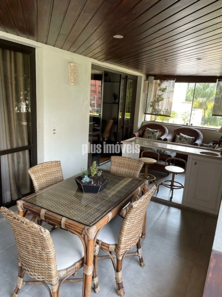 Apartamento, 3 quartos, 213 m² - Foto 2