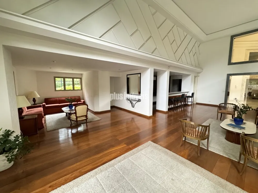 Apartamento, 3 quartos, 301 m² - Foto 1