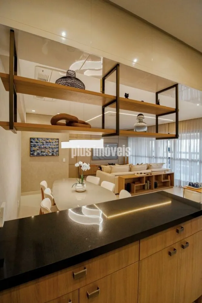 Apartamento, 4 quartos, 227 m² - Foto 2