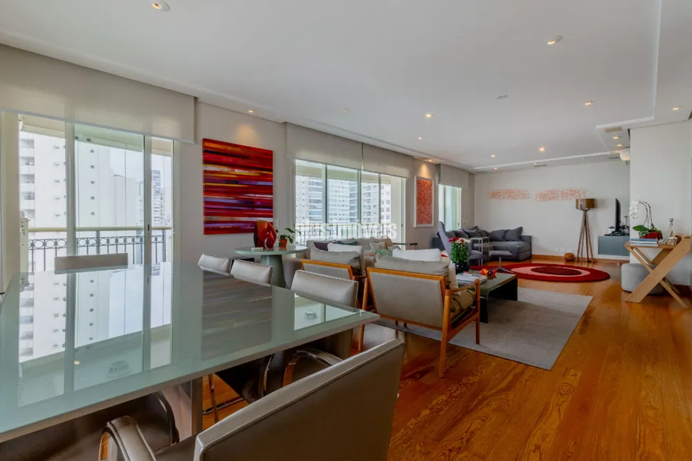 Apartamento, 3 quartos, 228 m² - Foto 1