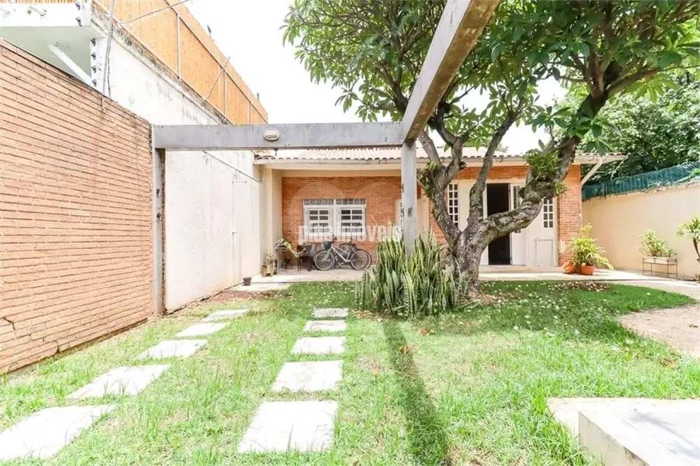 Casa à venda com 2 quartos, 122m² - Foto 2