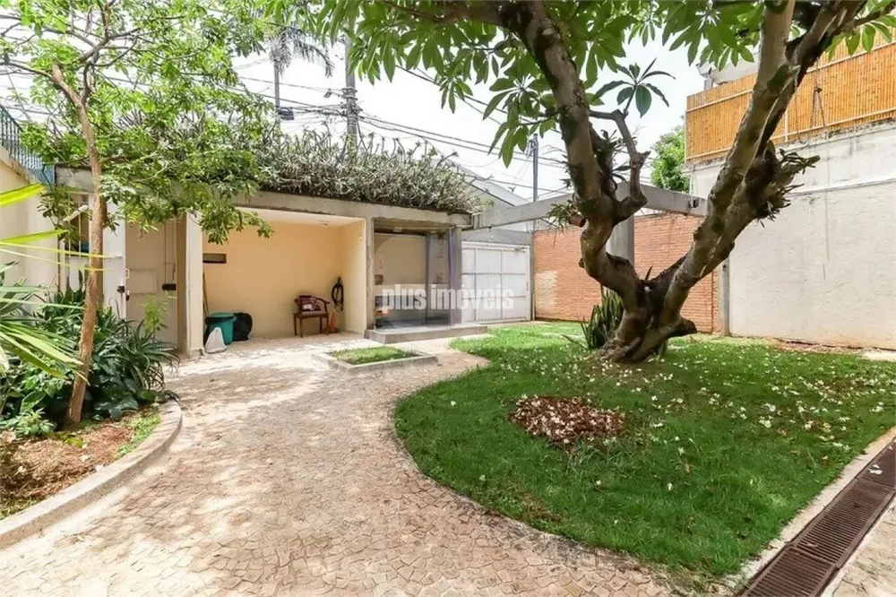 Casa à venda com 2 quartos, 122m² - Foto 1