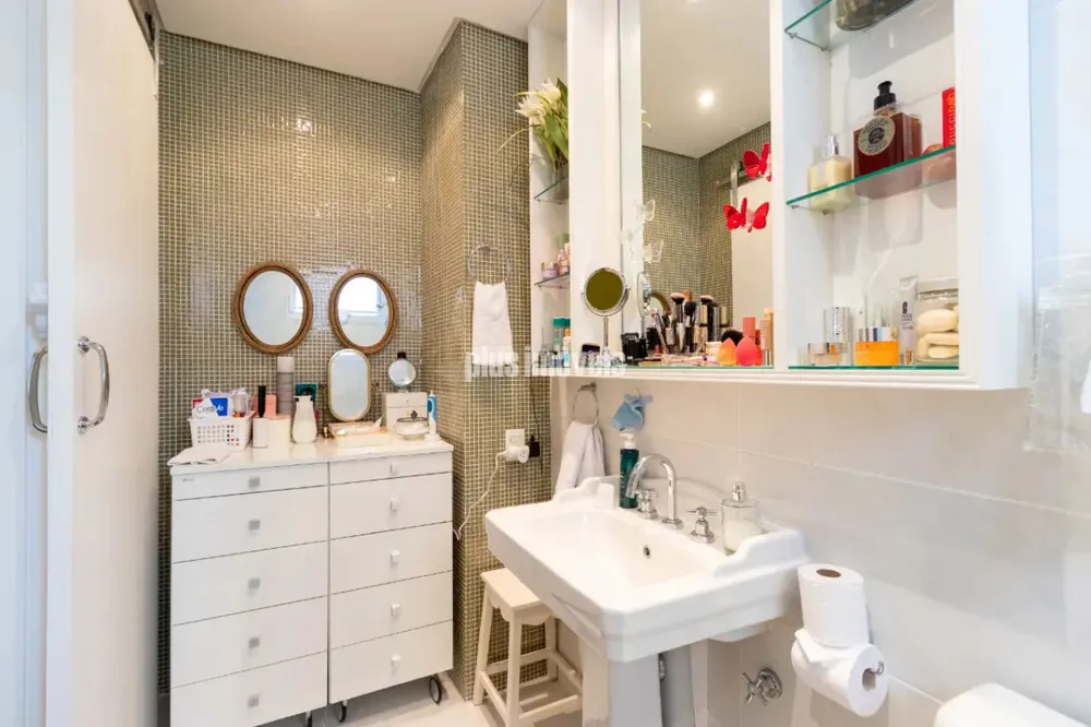 Apartamento, 3 quartos, 251 m² - Foto 2