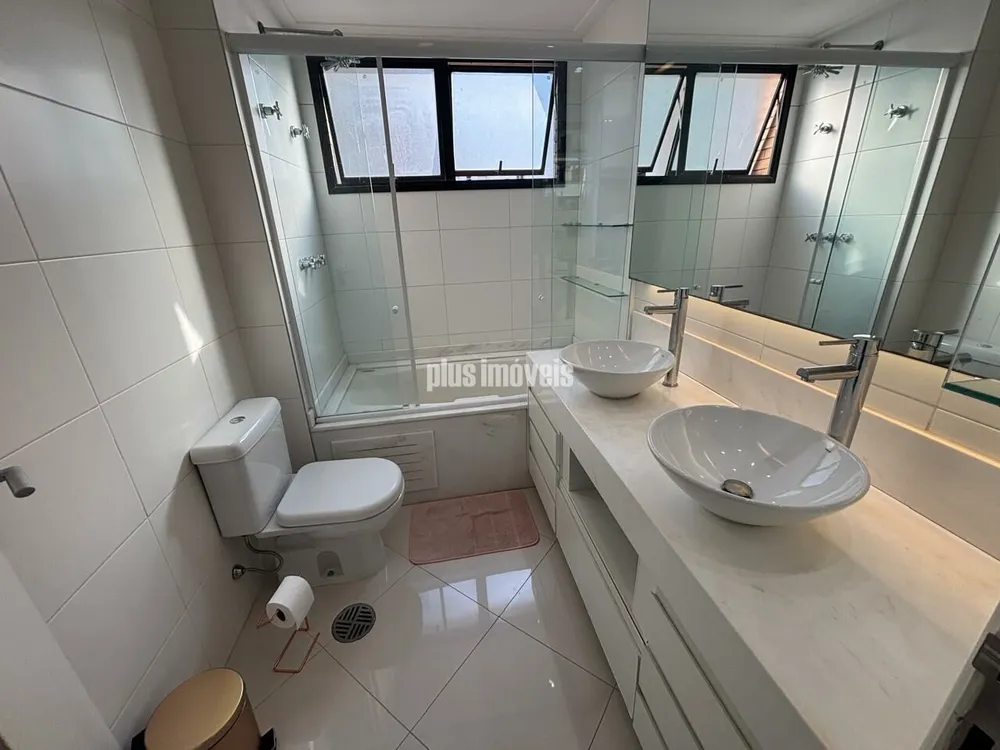 Apartamento, 3 quartos, 184 m² - Foto 2
