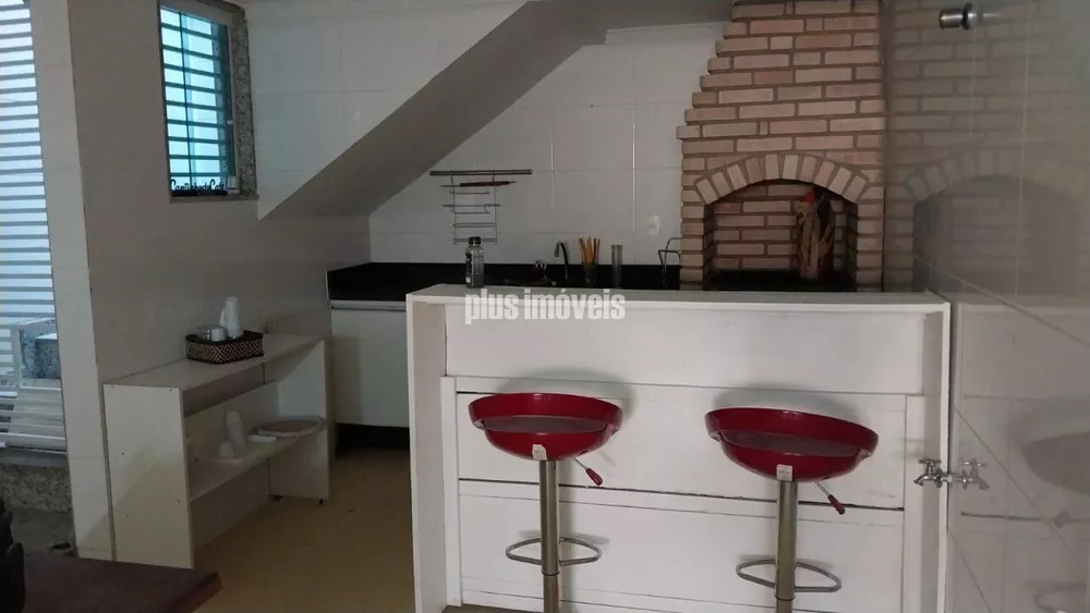 Casa à venda com 3 quartos, 180m² - Foto 8