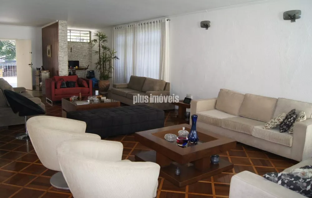 Casa à venda com 4 quartos, 377m² - Foto 2