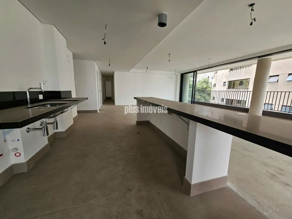 Apartamento, 3 quartos, 195 m² - Foto 2
