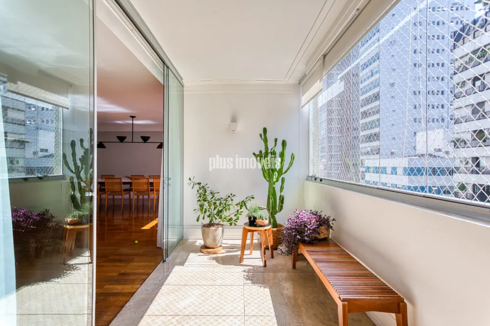 Apartamento, 3 quartos, 335 m² - Foto 1