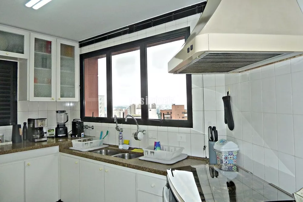 Apartamento, 3 quartos, 242 m² - Foto 37