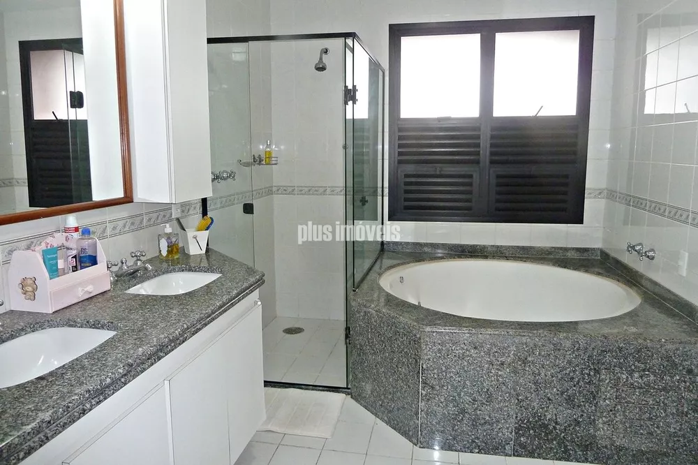 Apartamento, 3 quartos, 242 m² - Foto 12