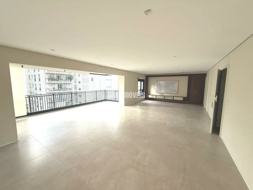 Apartamento, 3 quartos, 226 m² - Foto 1