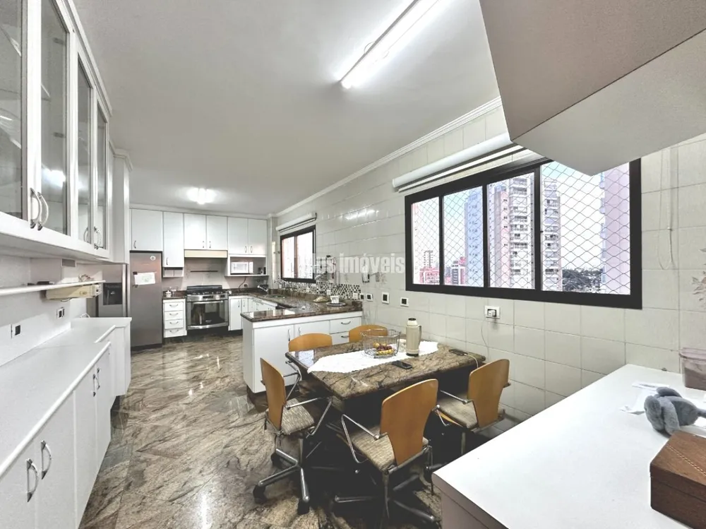 Apartamento, 4 quartos, 274 m² - Foto 1