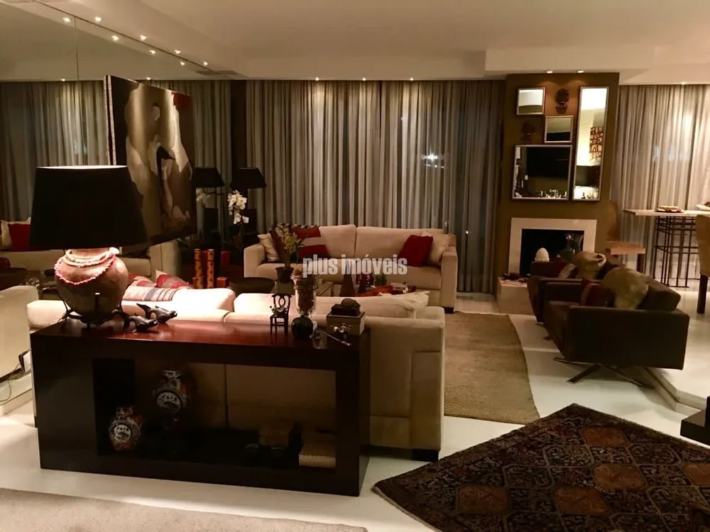 Apartamento, 3 quartos, 263 m² - Foto 1