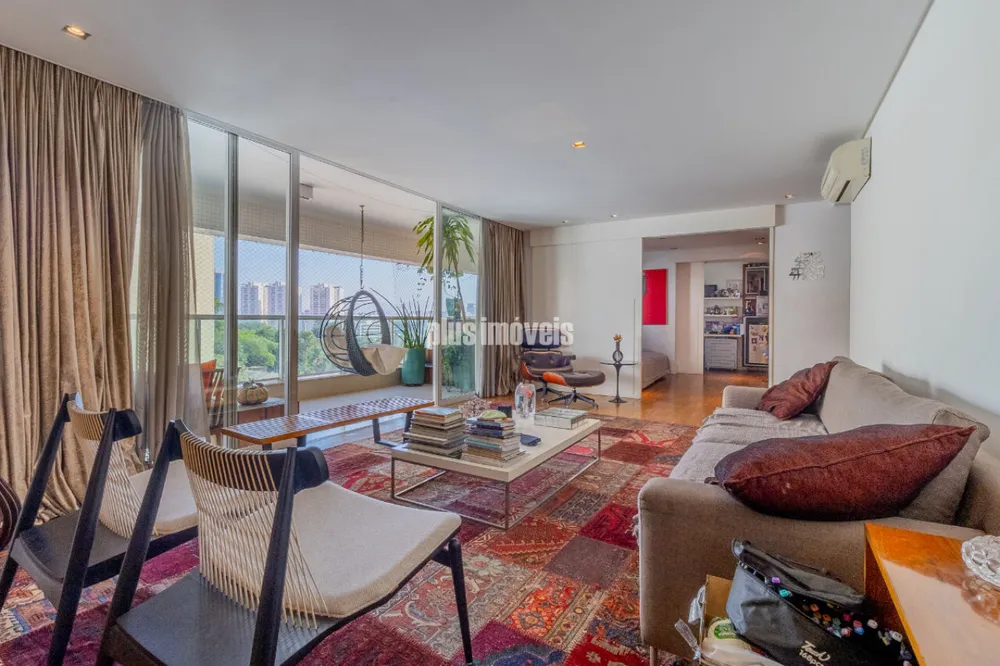 Apartamento, 3 quartos, 248 m² - Foto 2