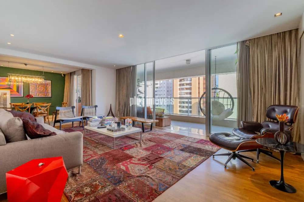 Apartamento, 3 quartos, 248 m² - Foto 1