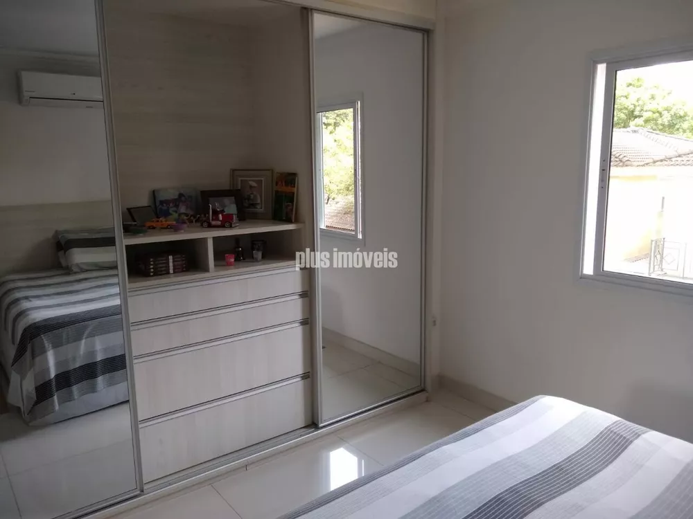 Casa de Condomínio à venda com 4 quartos, 242m² - Foto 6