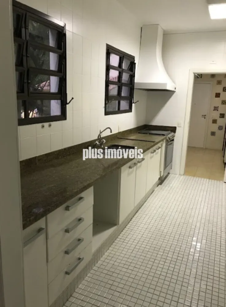 Apartamento, 3 quartos, 230 m² - Foto 1