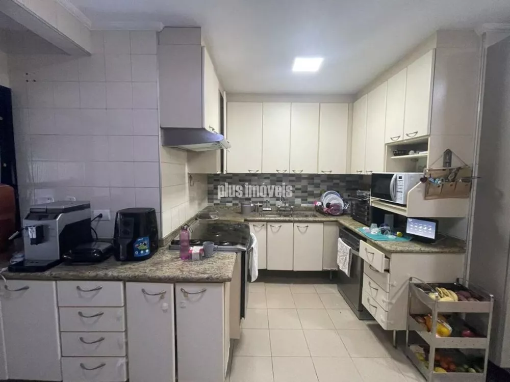 Apartamento à venda com 3 quartos, 138m² - Foto 4