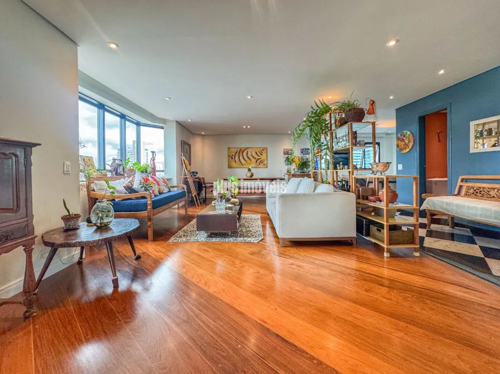 Apartamento, 3 quartos, 236 m² - Foto 2
