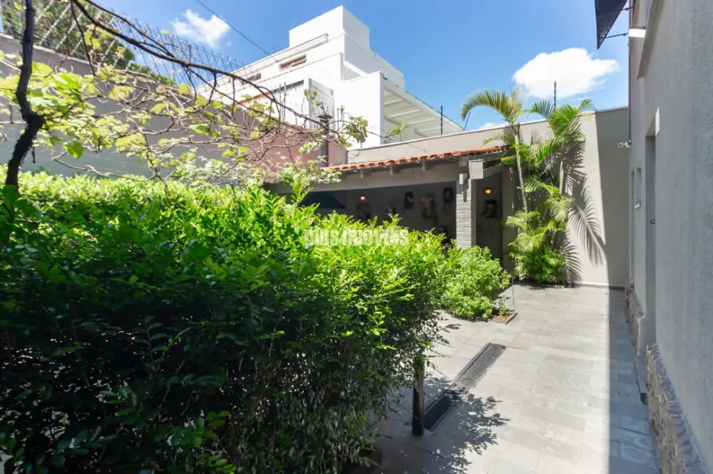 Casa, 4 quartos, 300 m² - Foto 1