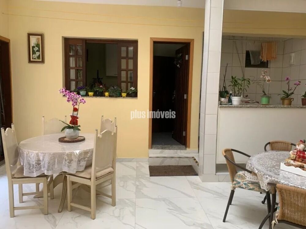 Casa de Vila à venda com 3 quartos, 230m² - Foto 10