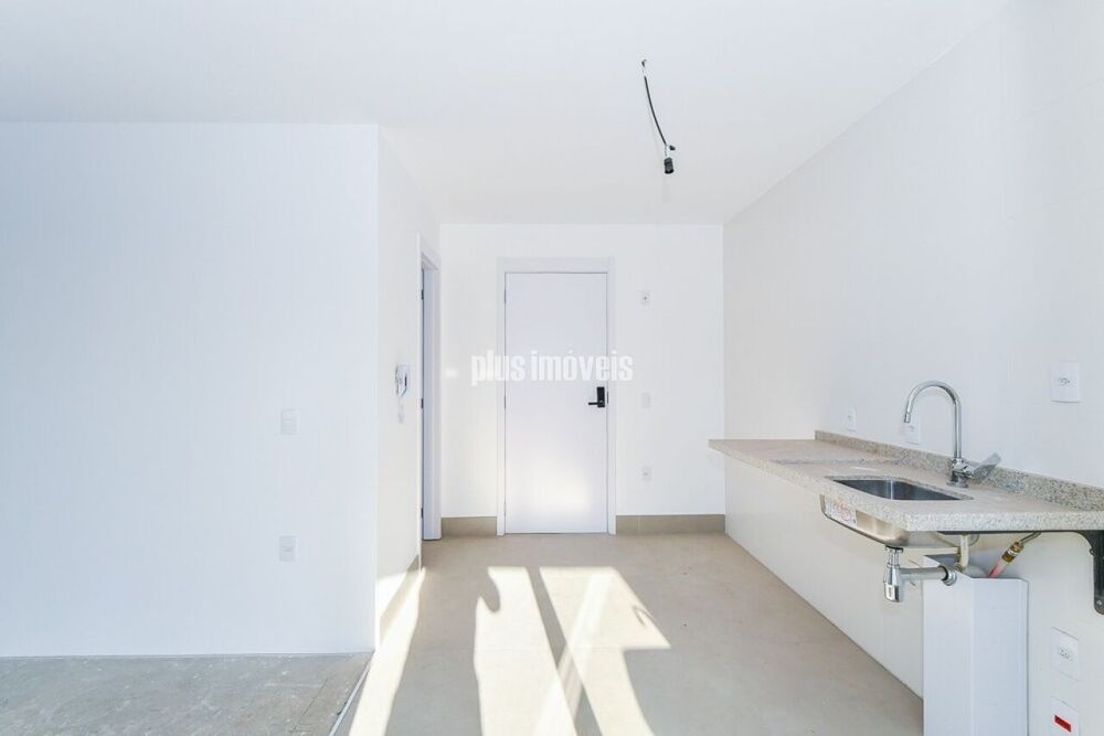 Apartamento à venda com 3 quartos, 125m² - Foto 2
