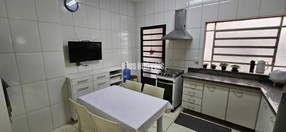 Apartamento, 3 quartos, 100 m² - Foto 1