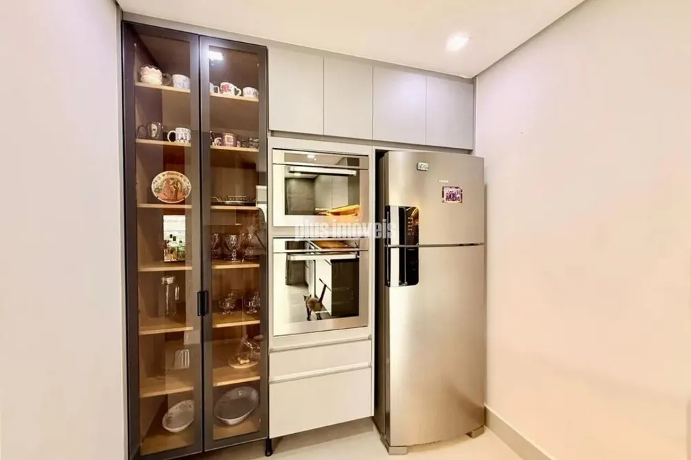 Apartamento, 3 quartos, 143 m² - Foto 2