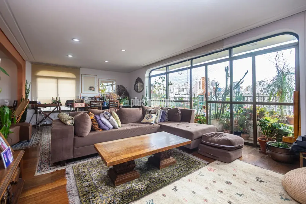 Apartamento, 3 quartos, 182 m² - Foto 1