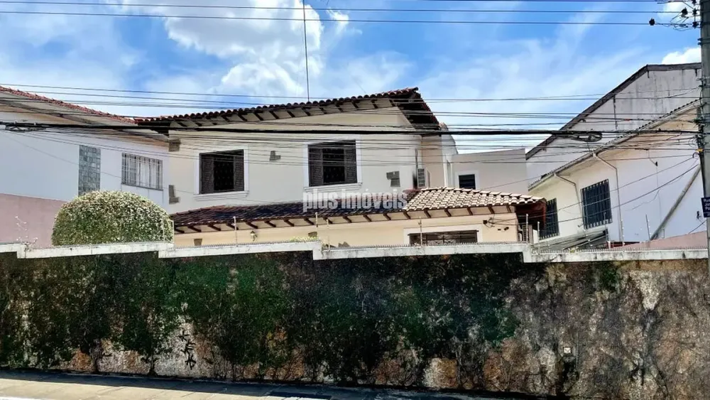 Casa, 3 quartos, 265 m² - Foto 1