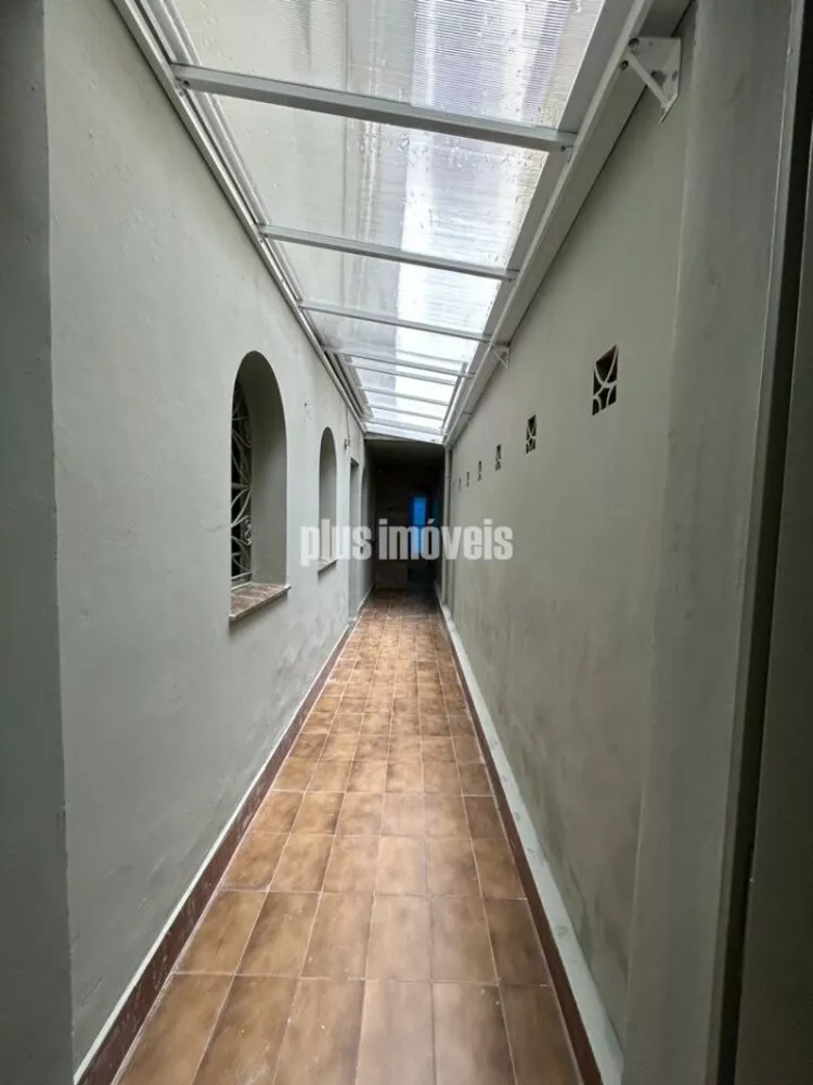 Casa à venda com 6 quartos, 260m² - Foto 3