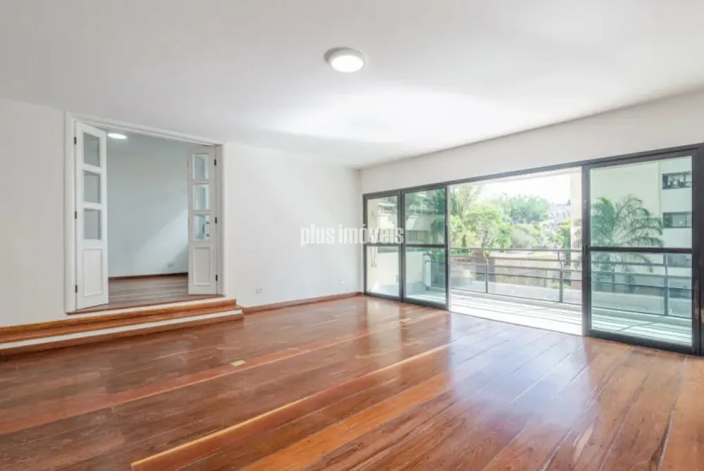 Apartamento, 3 quartos, 240 m² - Foto 1