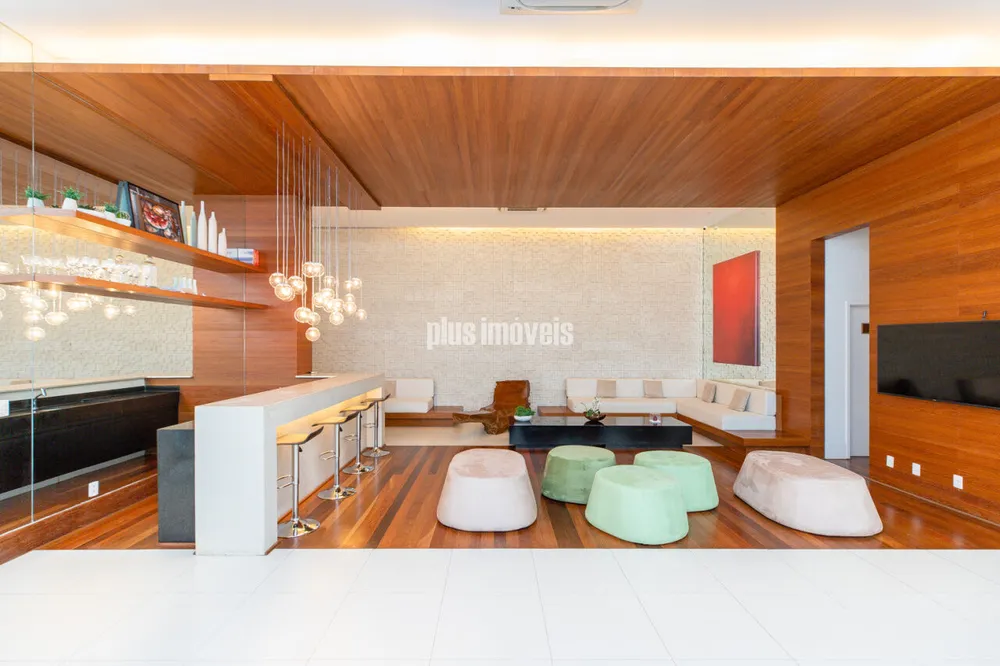 Apartamento, 3 quartos, 158 m² - Foto 1