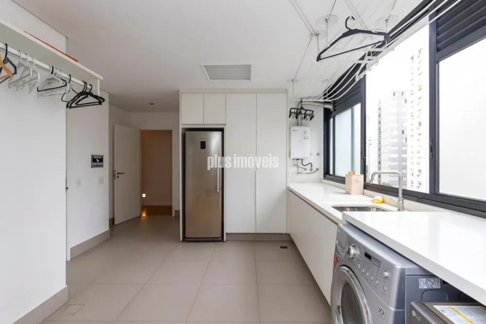 Apartamento, 3 quartos, 313 m² - Foto 2