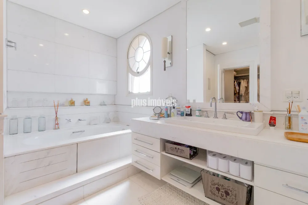 Apartamento, 4 quartos, 700 m² - Foto 1