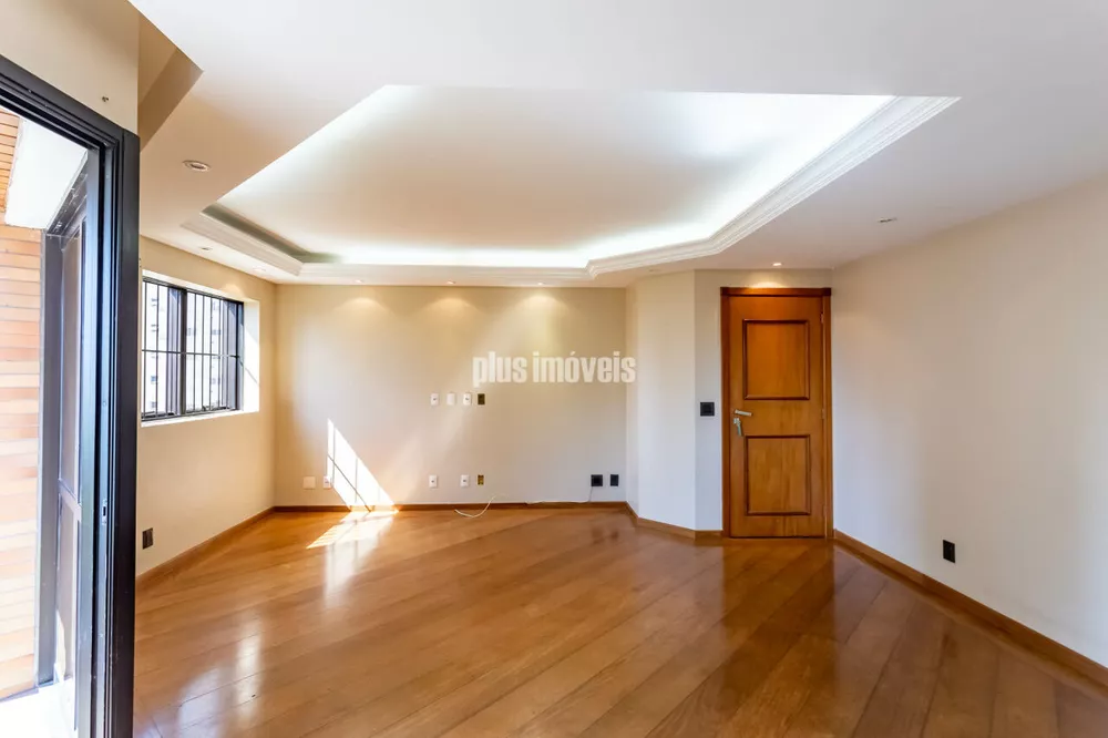 Apartamento à venda com 4 quartos, 140m² - Foto 2