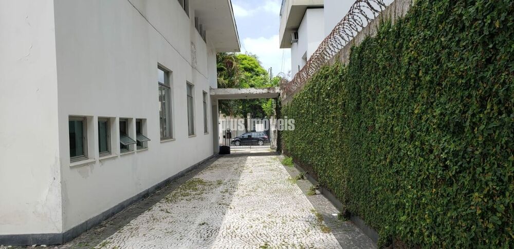 Casa à venda e aluguel com 5 quartos, 1000m² - Foto 21