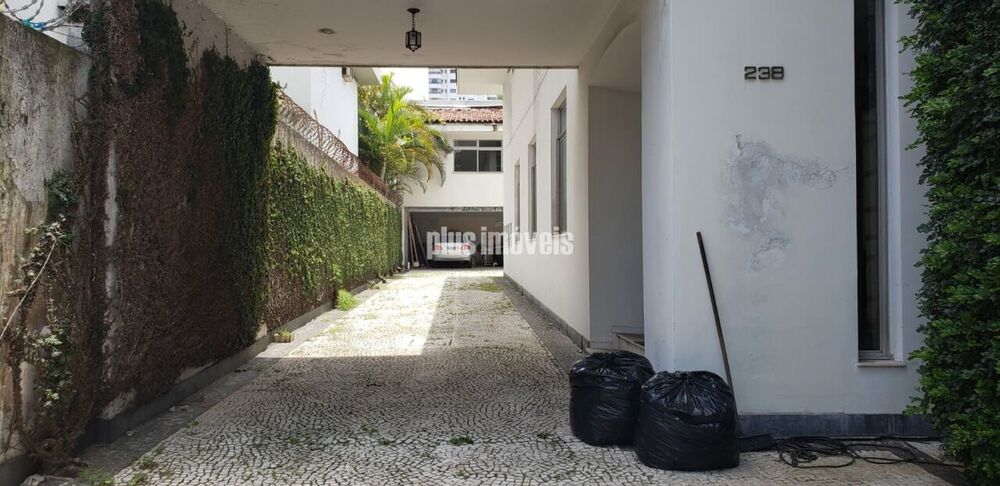 Casa à venda e aluguel com 5 quartos, 1000m² - Foto 20