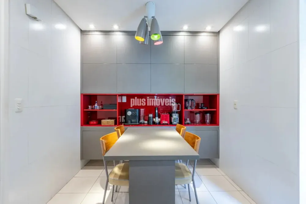 Apartamento, 3 quartos, 168 m² - Foto 1