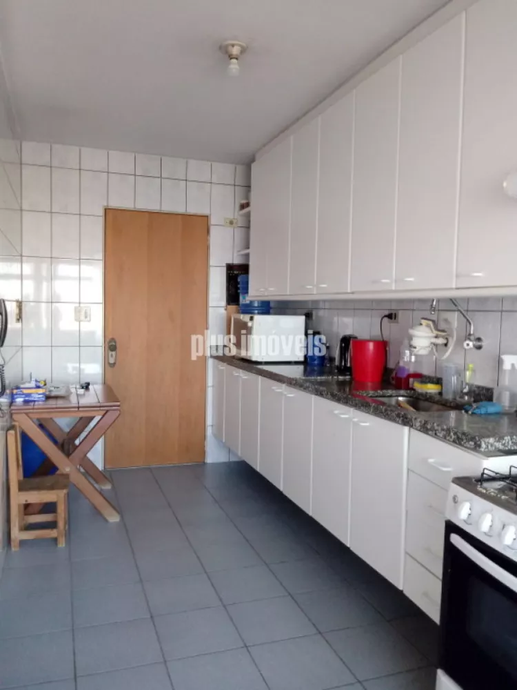 Apartamento à venda com 3 quartos, 80m² - Foto 4