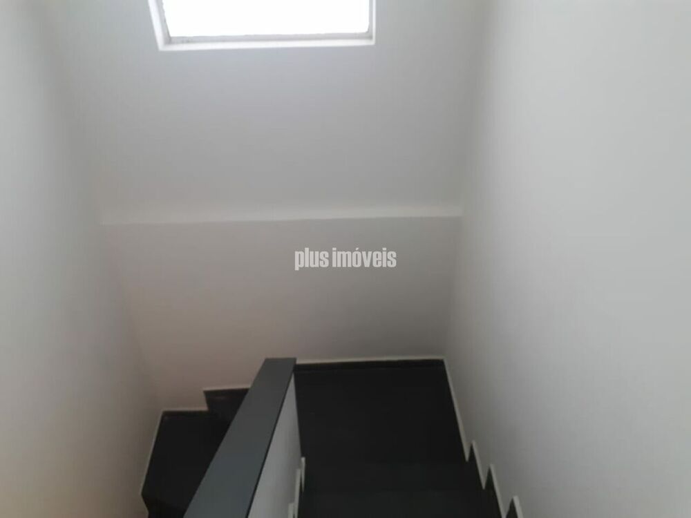 Casa à venda com 3 quartos, 213m² - Foto 3