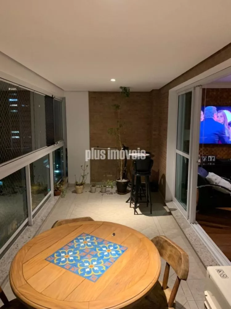 Apartamento à venda com 4 quartos, 198m² - Foto 8