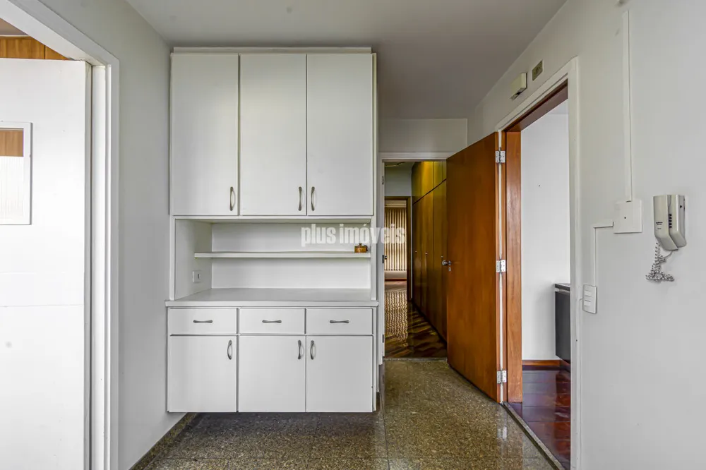 Apartamento, 3 quartos, 210 m² - Foto 1